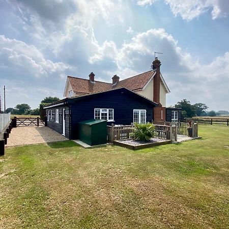 Near Woodbridge The Annexe Eyke Fantastic Views With Dog Secure Garden And Paddock Villa Eksteriør billede