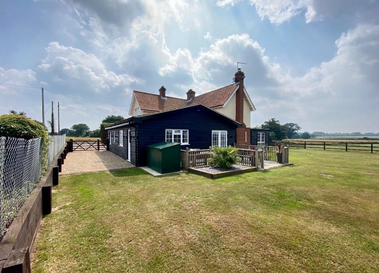 Near Woodbridge The Annexe Eyke Fantastic Views With Dog Secure Garden And Paddock Villa Eksteriør billede